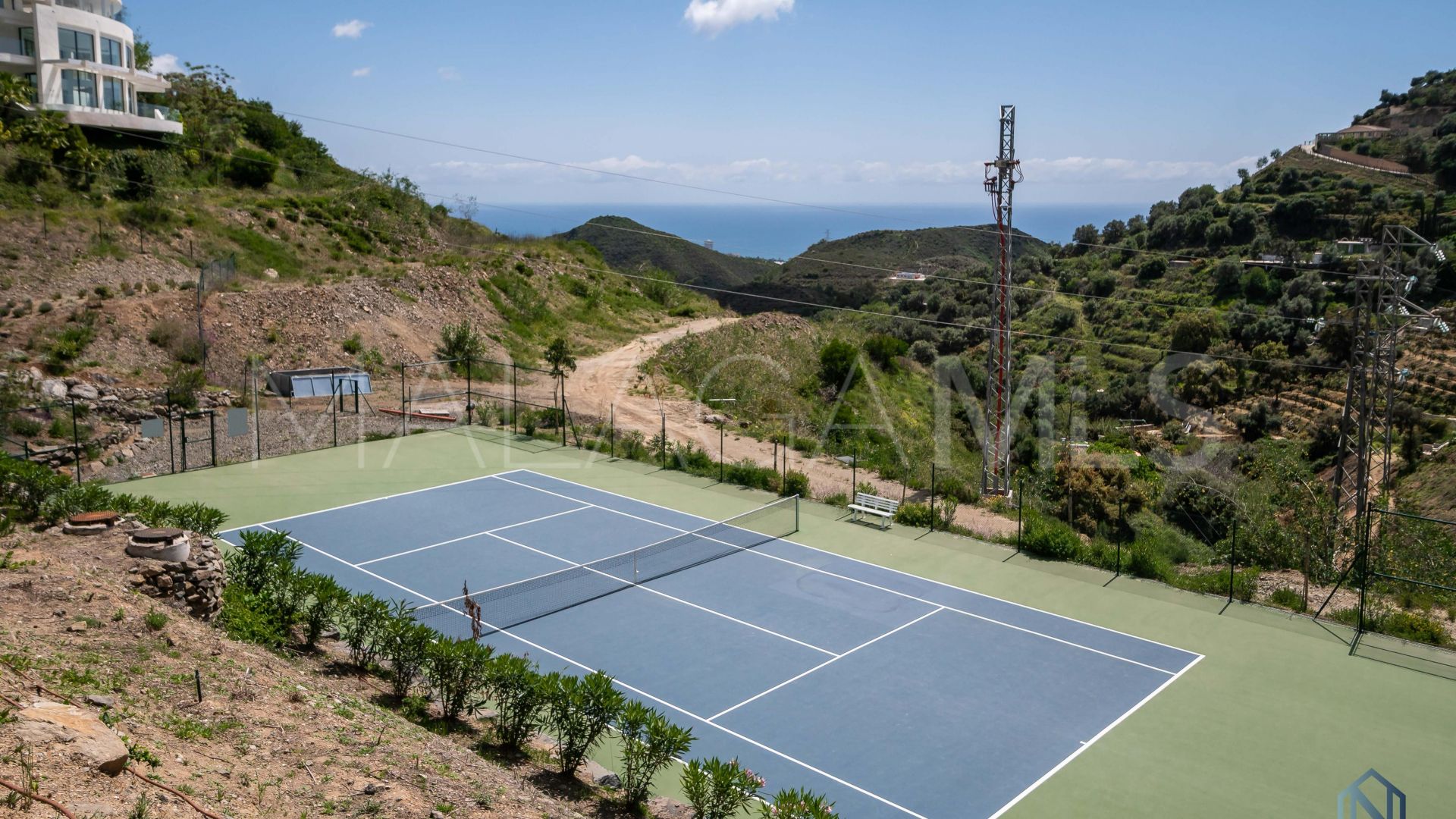 For sale 3 bedrooms penthouse in Palo Alto