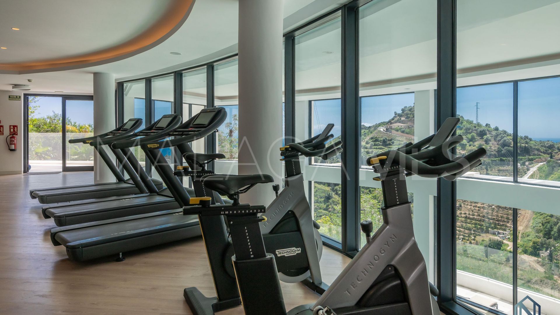 For sale 3 bedrooms penthouse in Palo Alto