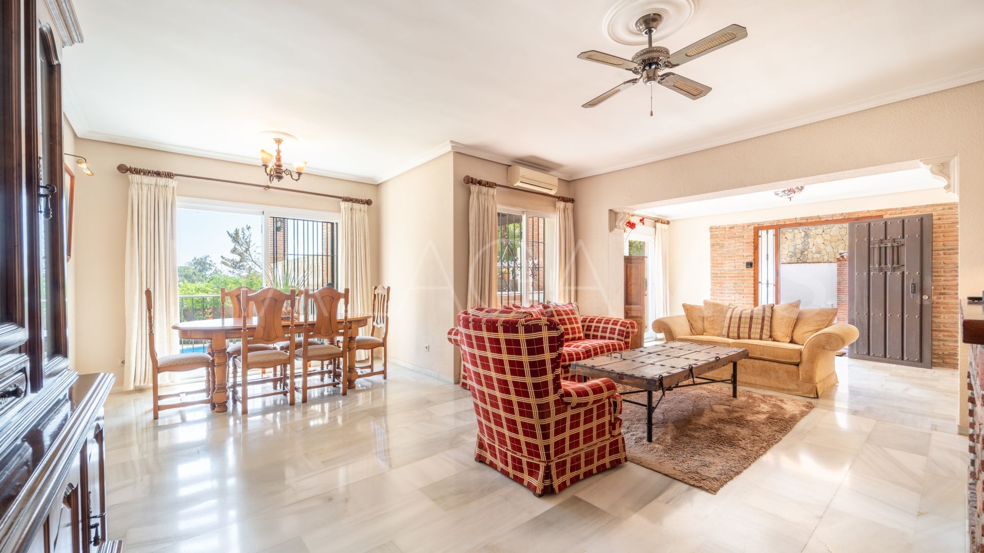 Villa for sale in El Rosario