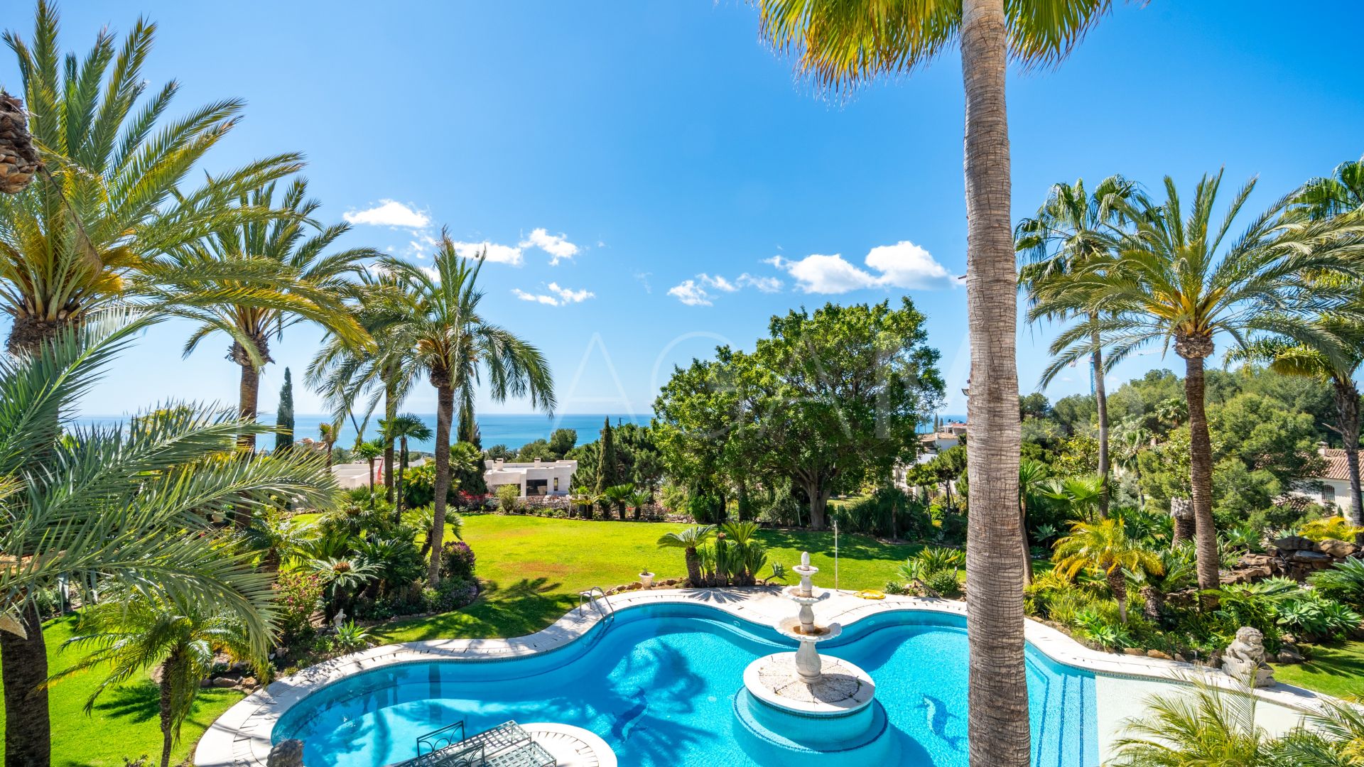 Se vende villa in Cascada de Camojan