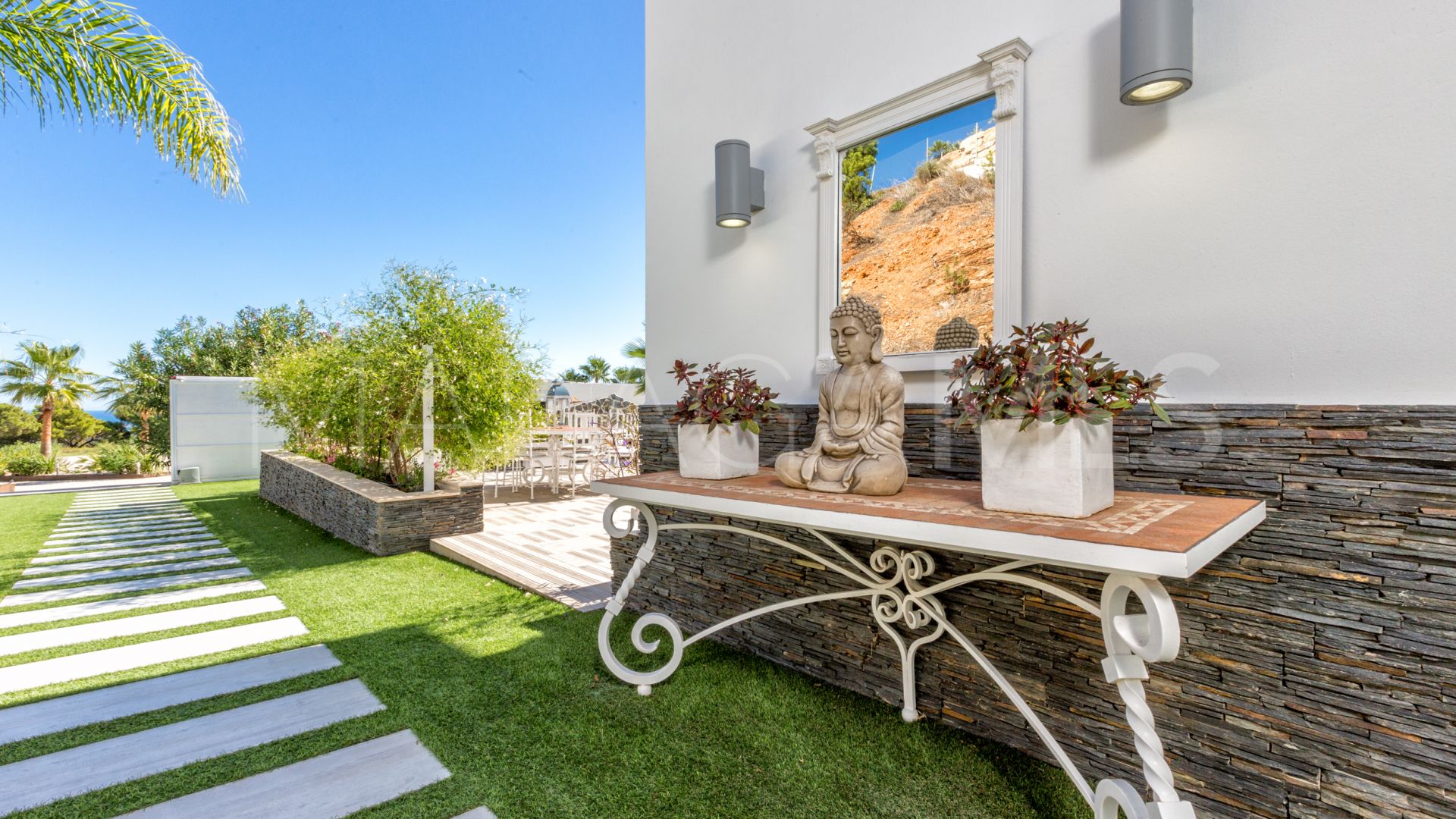 Altos de Estepona, villa for sale de 7 bedrooms
