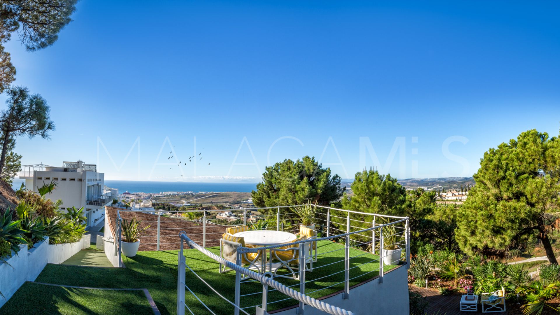 Altos de Estepona, villa for sale de 7 bedrooms