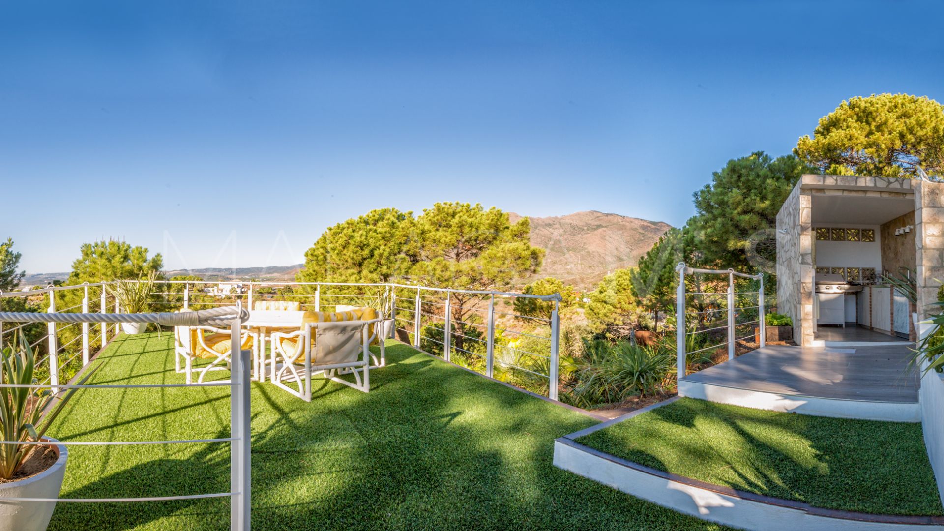 Altos de Estepona, villa for sale de 7 bedrooms