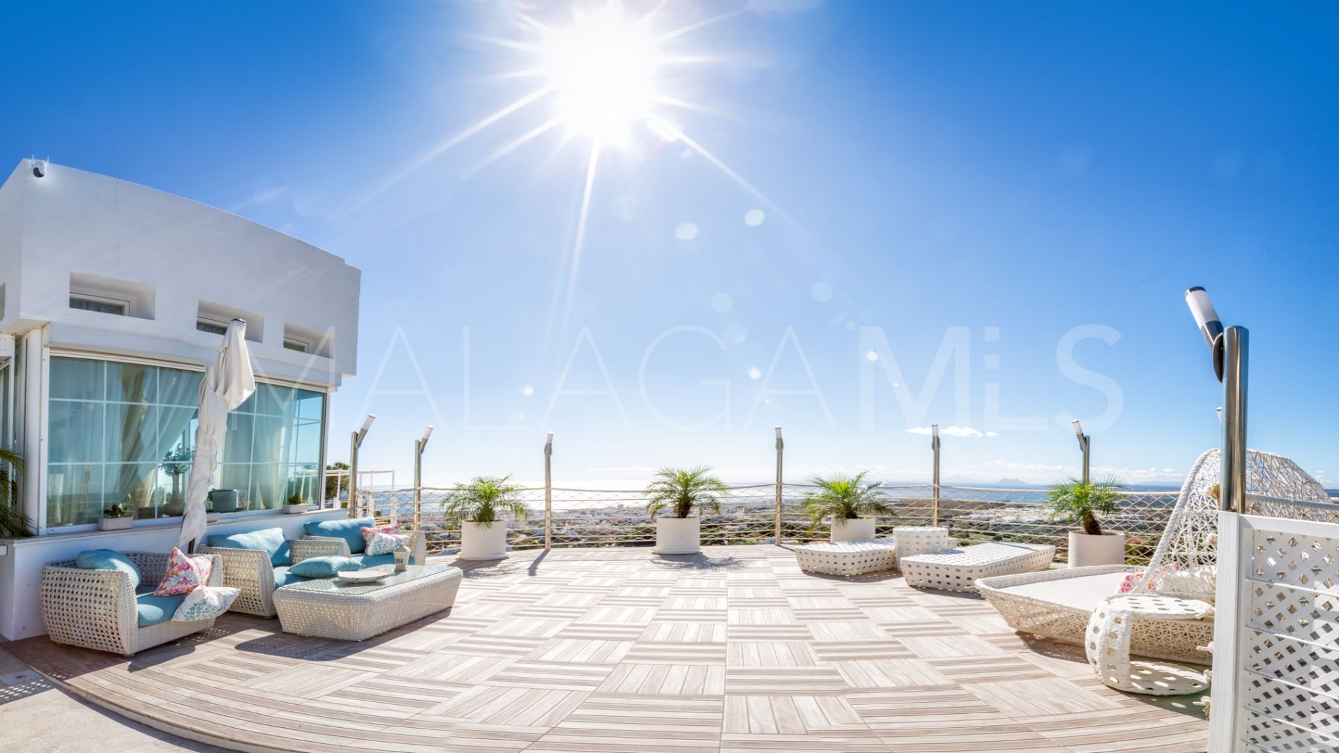 Altos de Estepona, villa for sale de 7 bedrooms