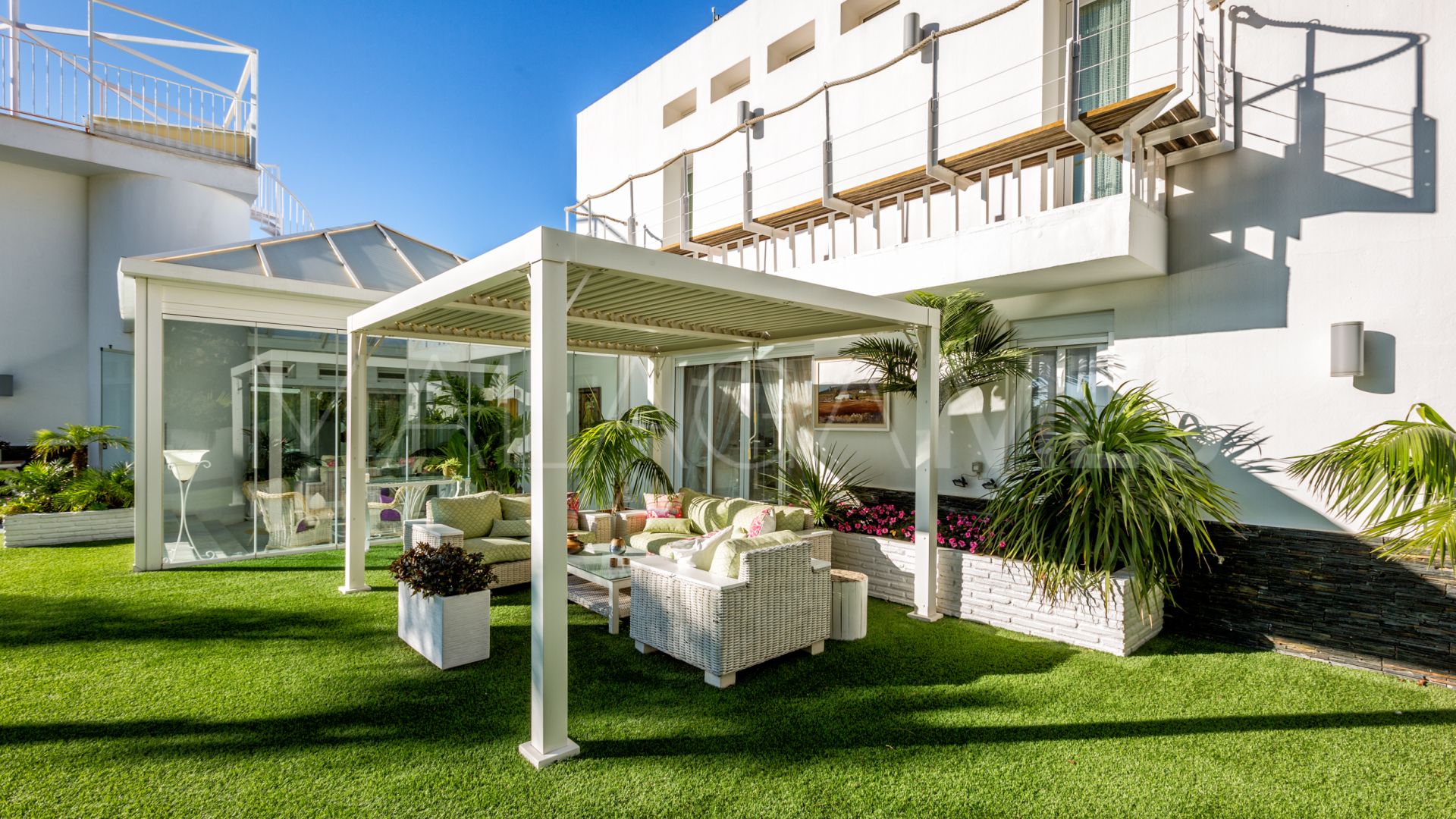 Altos de Estepona, villa for sale de 7 bedrooms