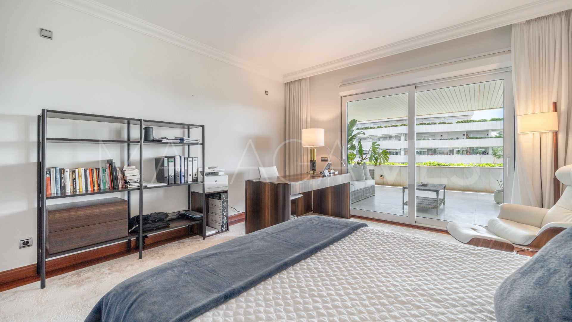For sale apartment in El Embrujo Banús