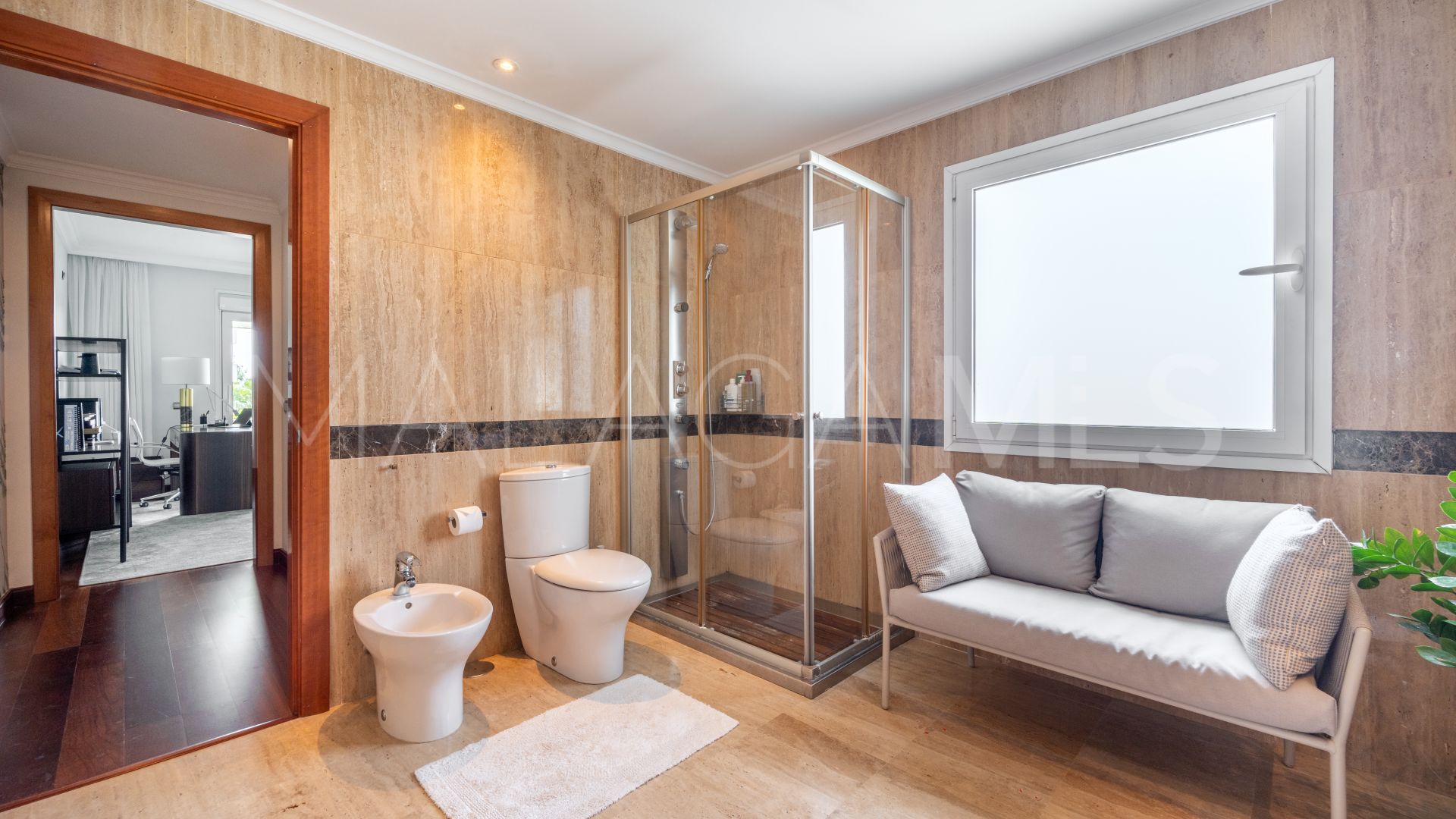 For sale apartment in El Embrujo Banús