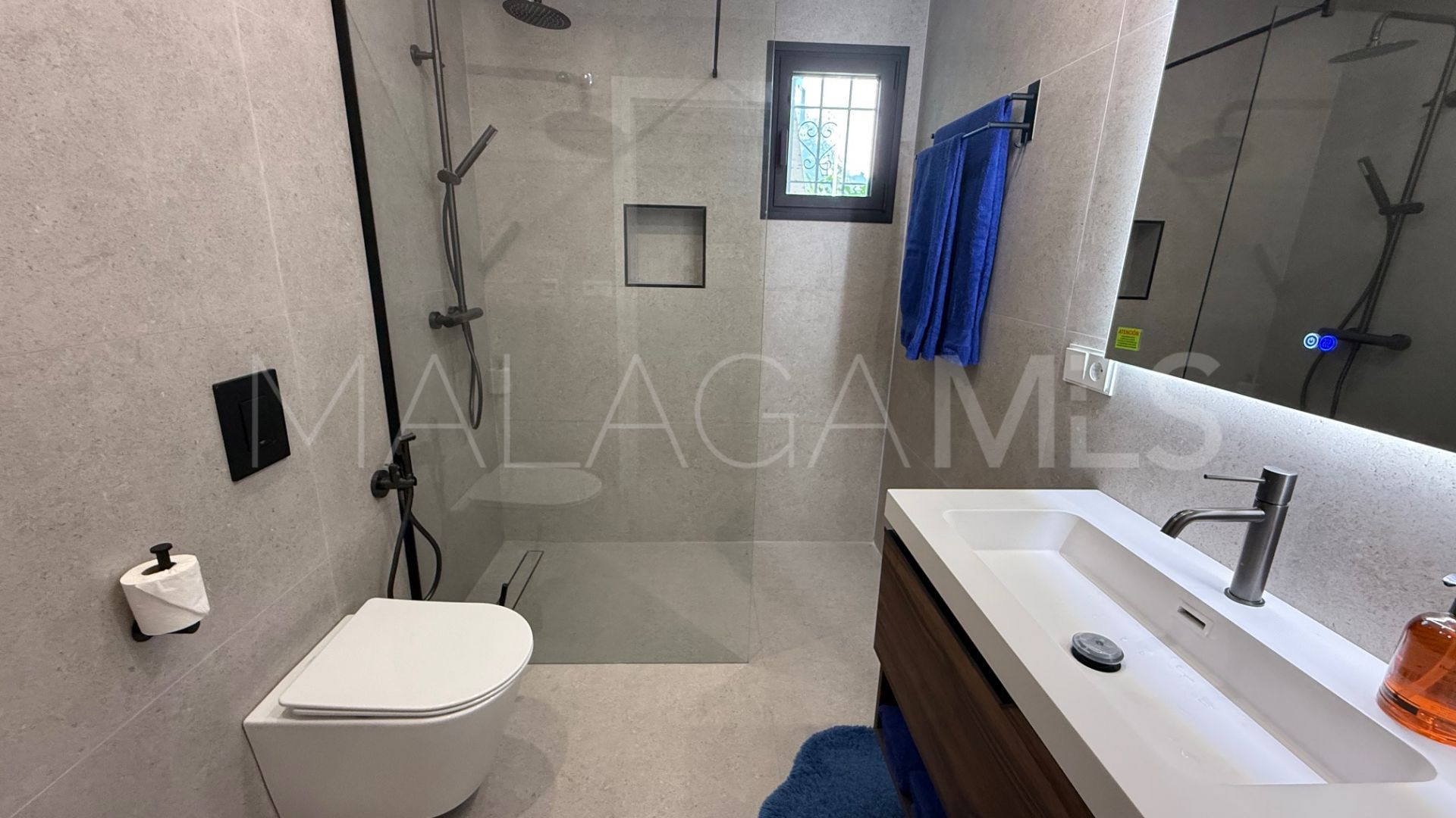 Buy ground floor apartment in Alhambra del Golf with 3 bedrooms