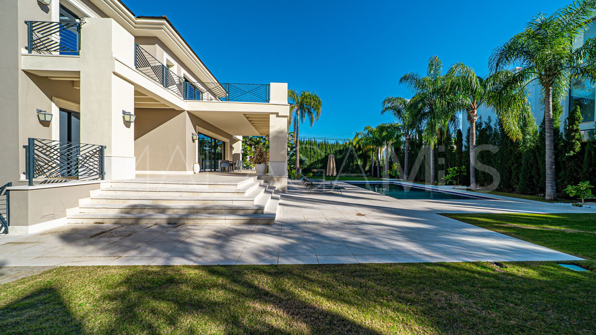 Villa for sale in Los Flamingos
