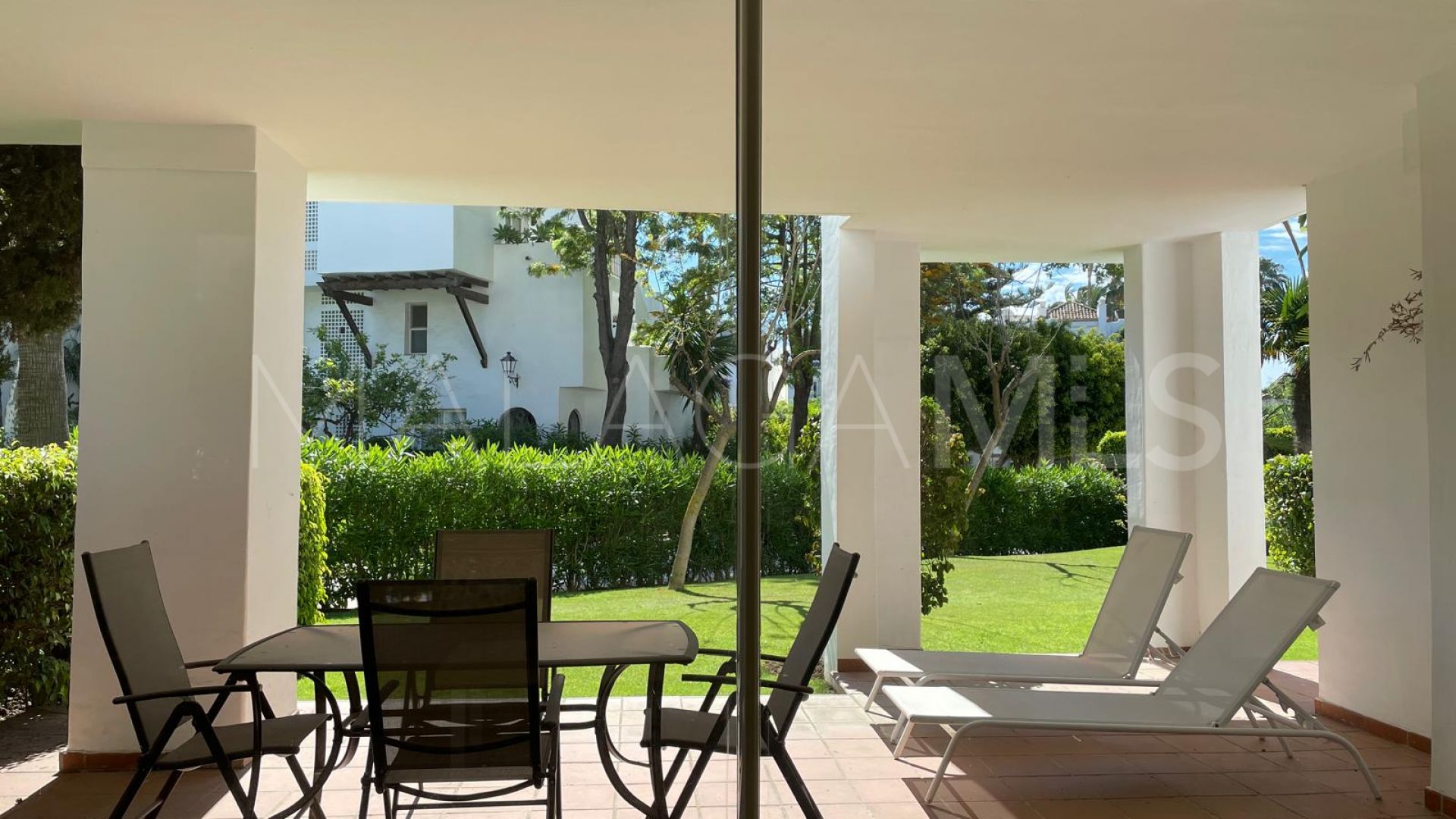 Apartamento planta baja for sale in Alcazaba Beach