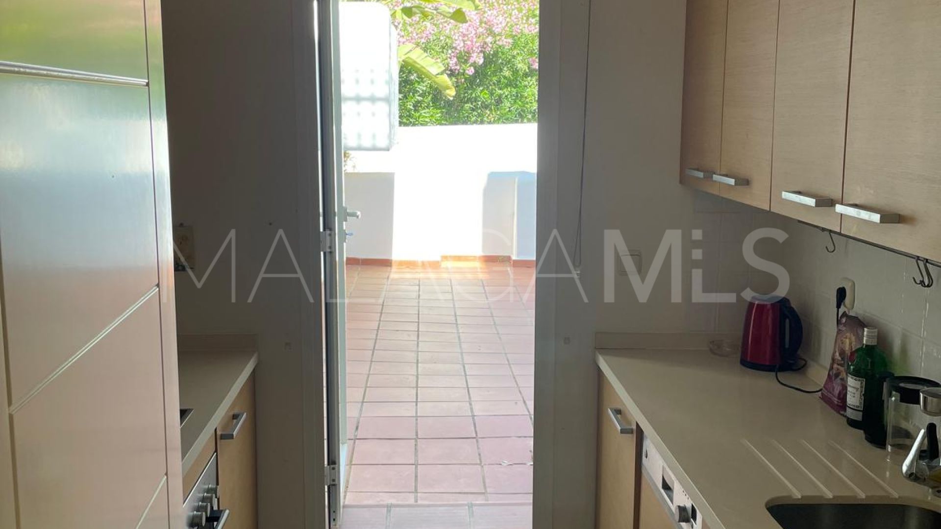Apartamento planta baja for sale in Alcazaba Beach