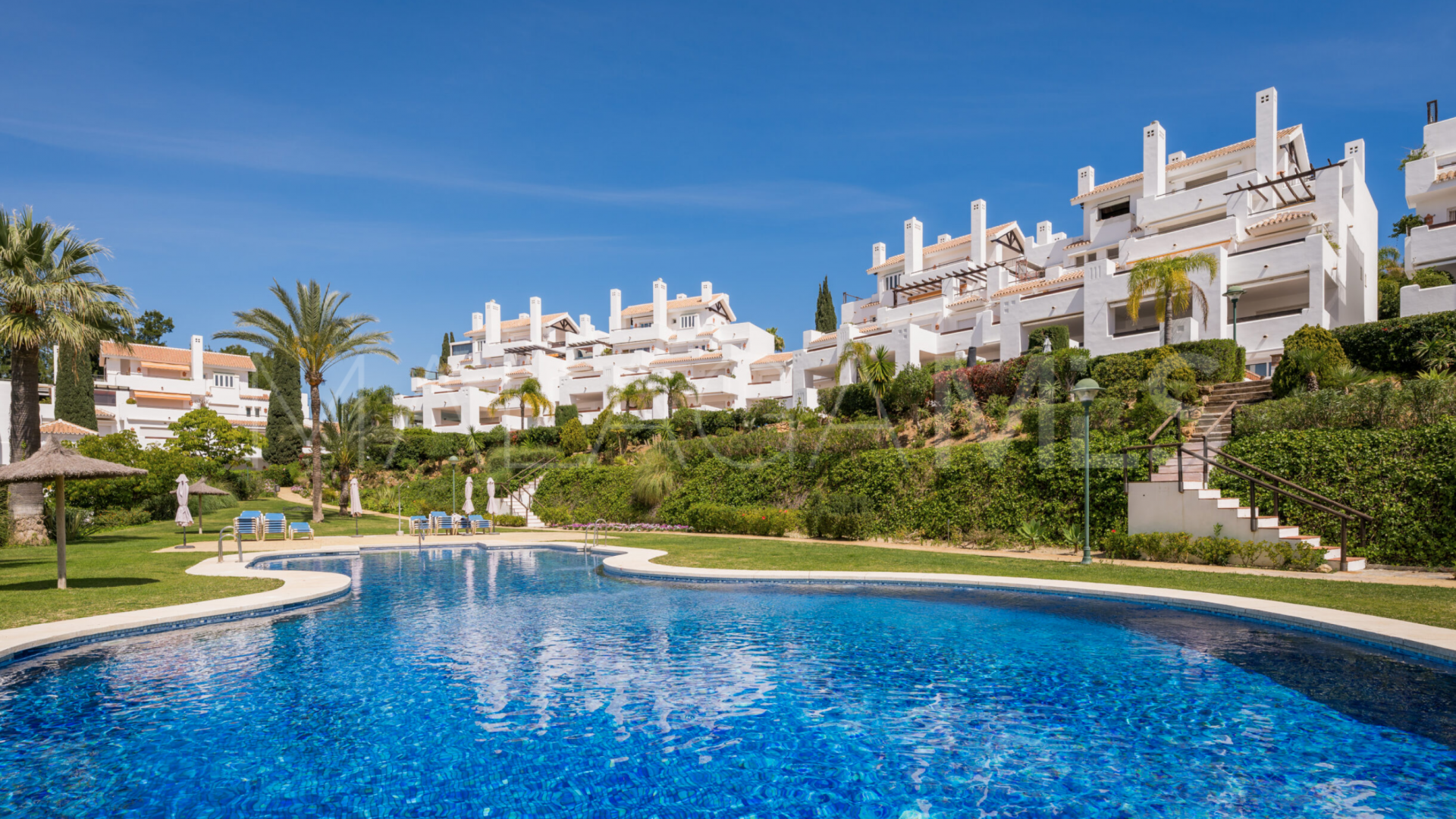 Lägenhet for sale in Los Monteros Palm Beach