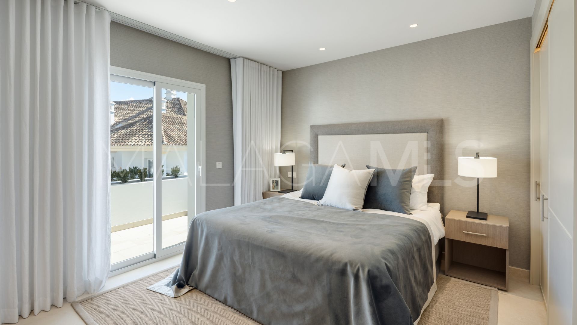 Duplex penthouse for sale in Monte Paraiso with 3 bedrooms