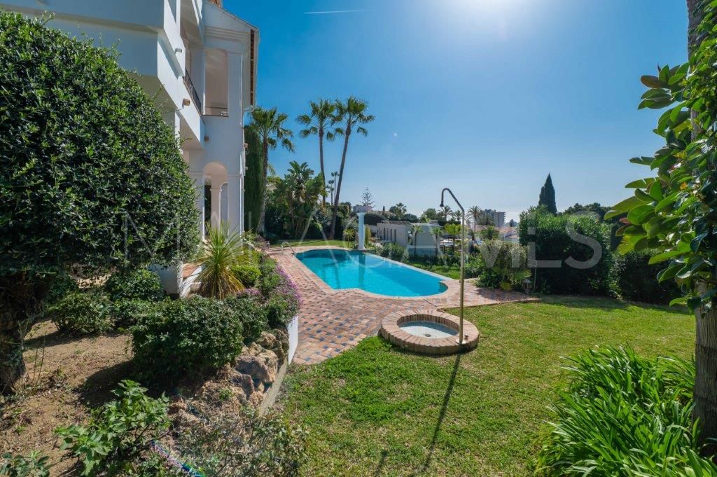 Villa for sale in Rio Real