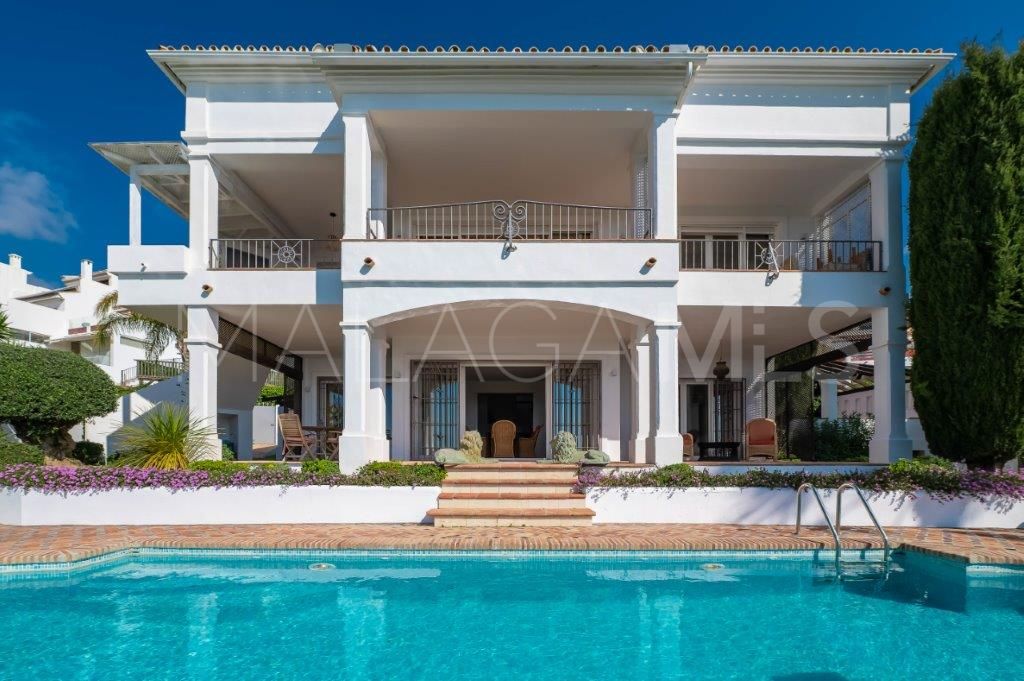 Villa for sale in Rio Real