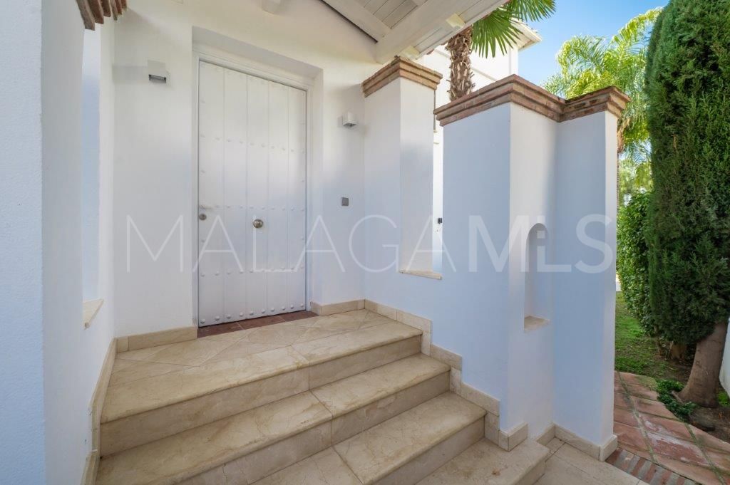 Villa for sale in Rio Real