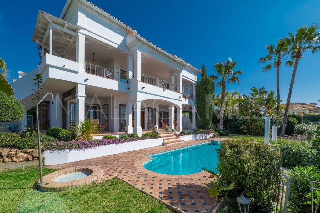 Villa for sale in Rio Real
