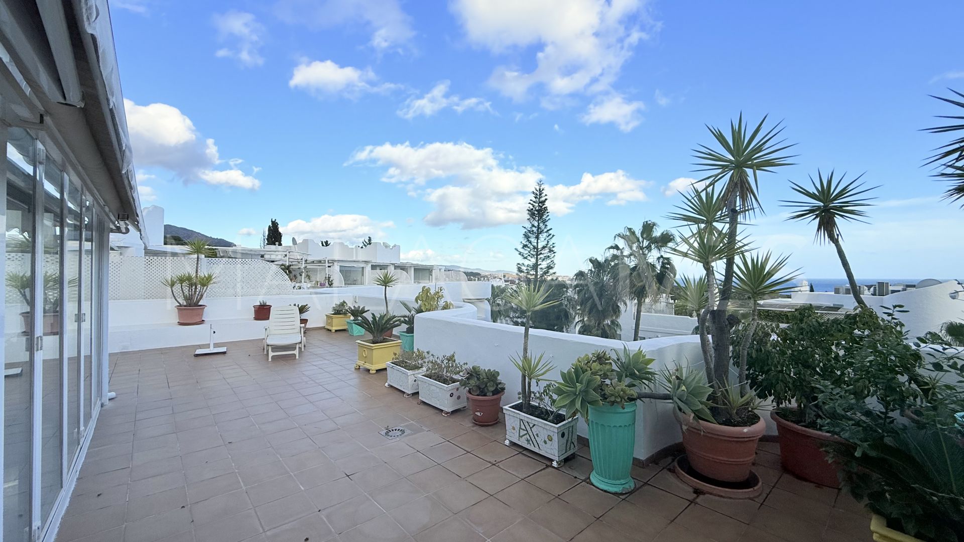 Ático for sale in Marbella Real with 4 bedrooms