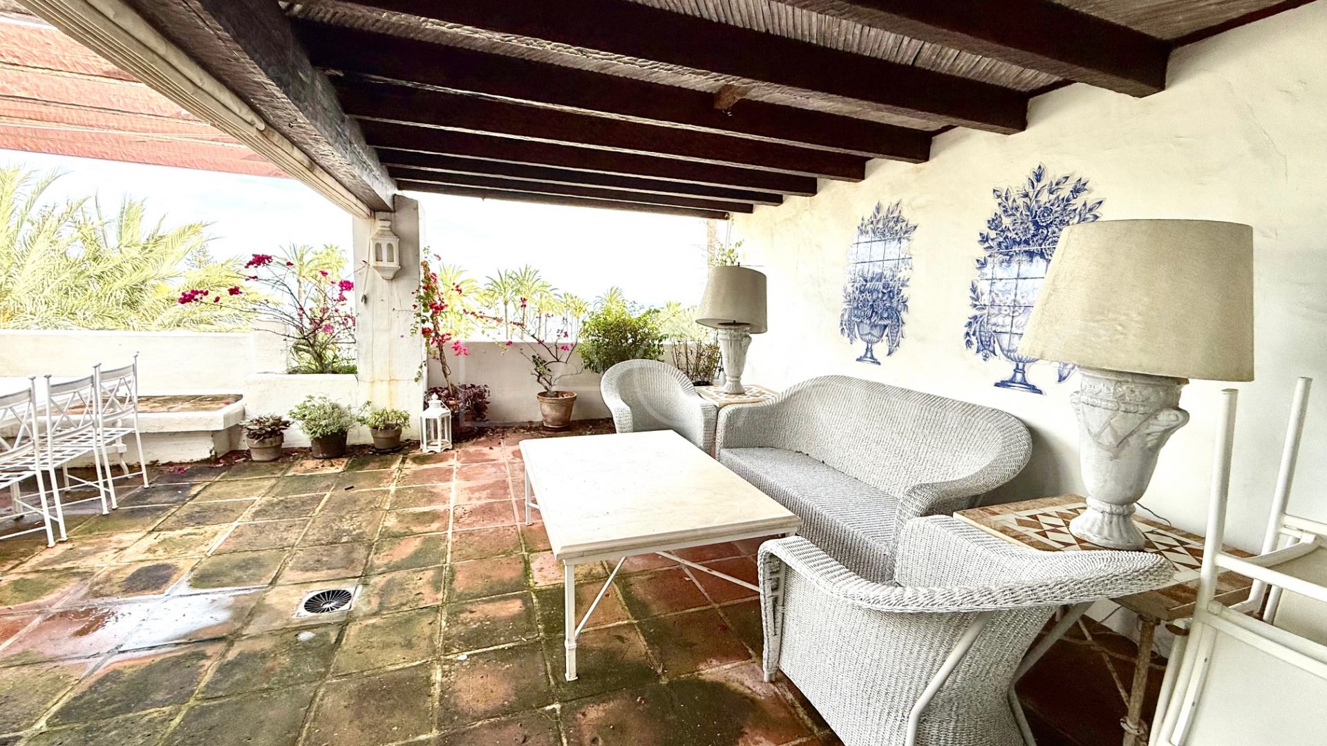 Duplex penthouse in Alcazaba Beach for sale