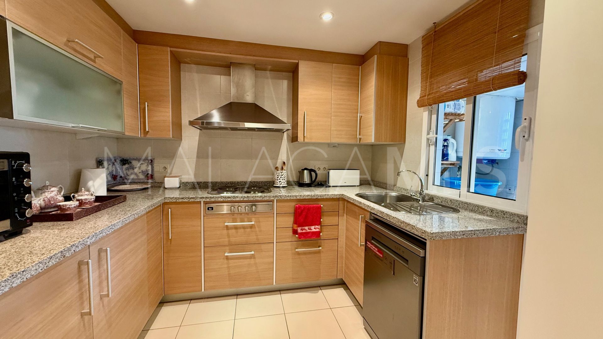 Duplex penthouse in Alcazaba Beach for sale
