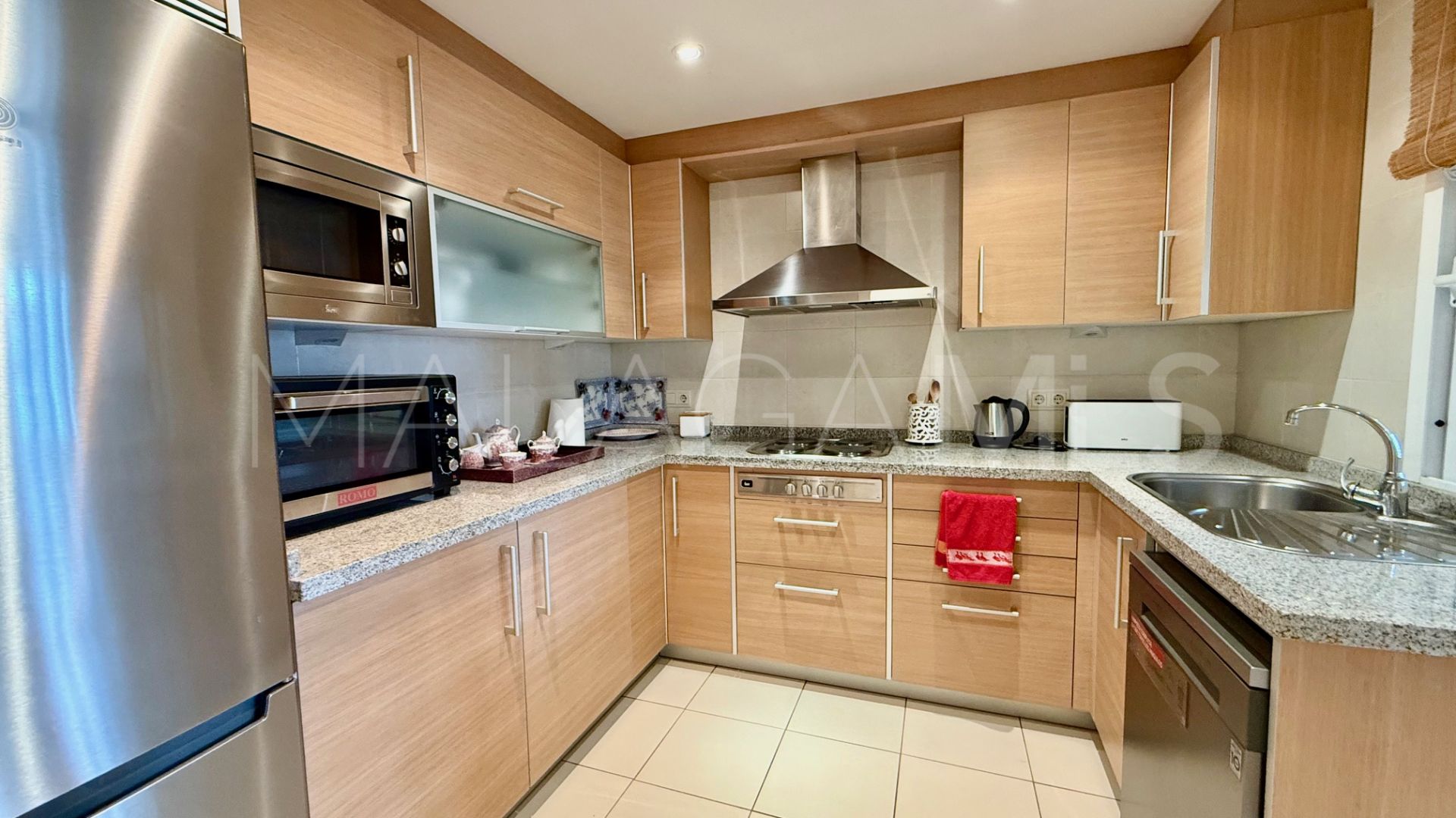 Duplex penthouse in Alcazaba Beach for sale