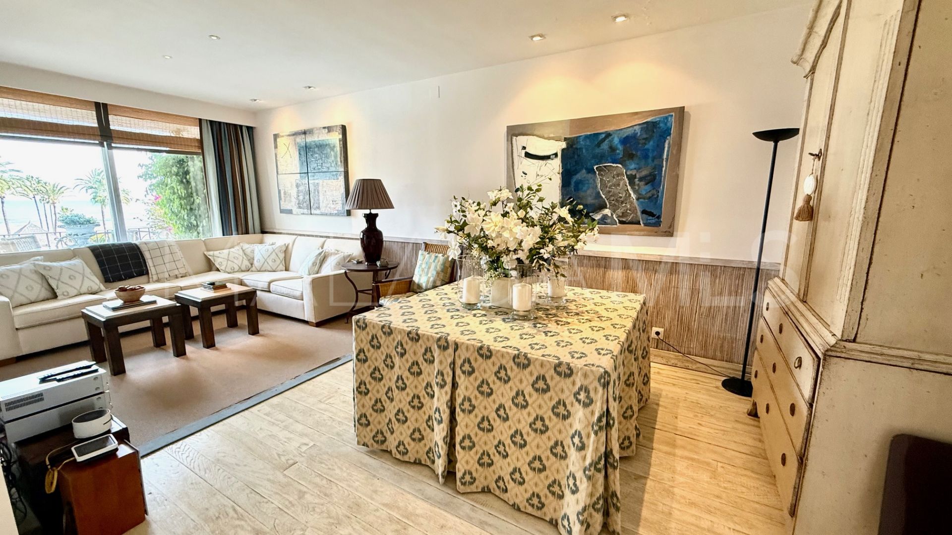 Duplex penthouse in Alcazaba Beach for sale