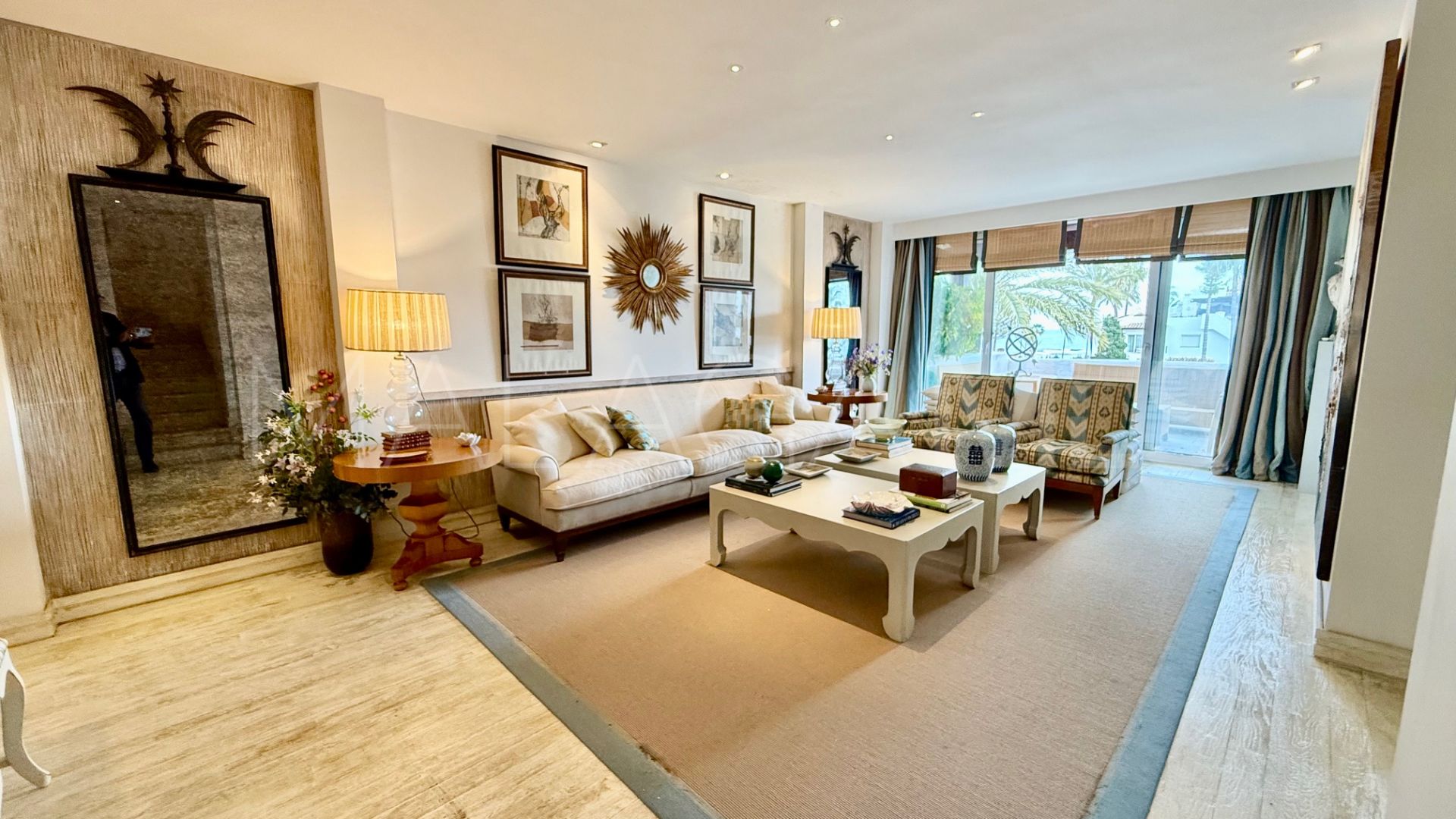 Duplex penthouse in Alcazaba Beach for sale