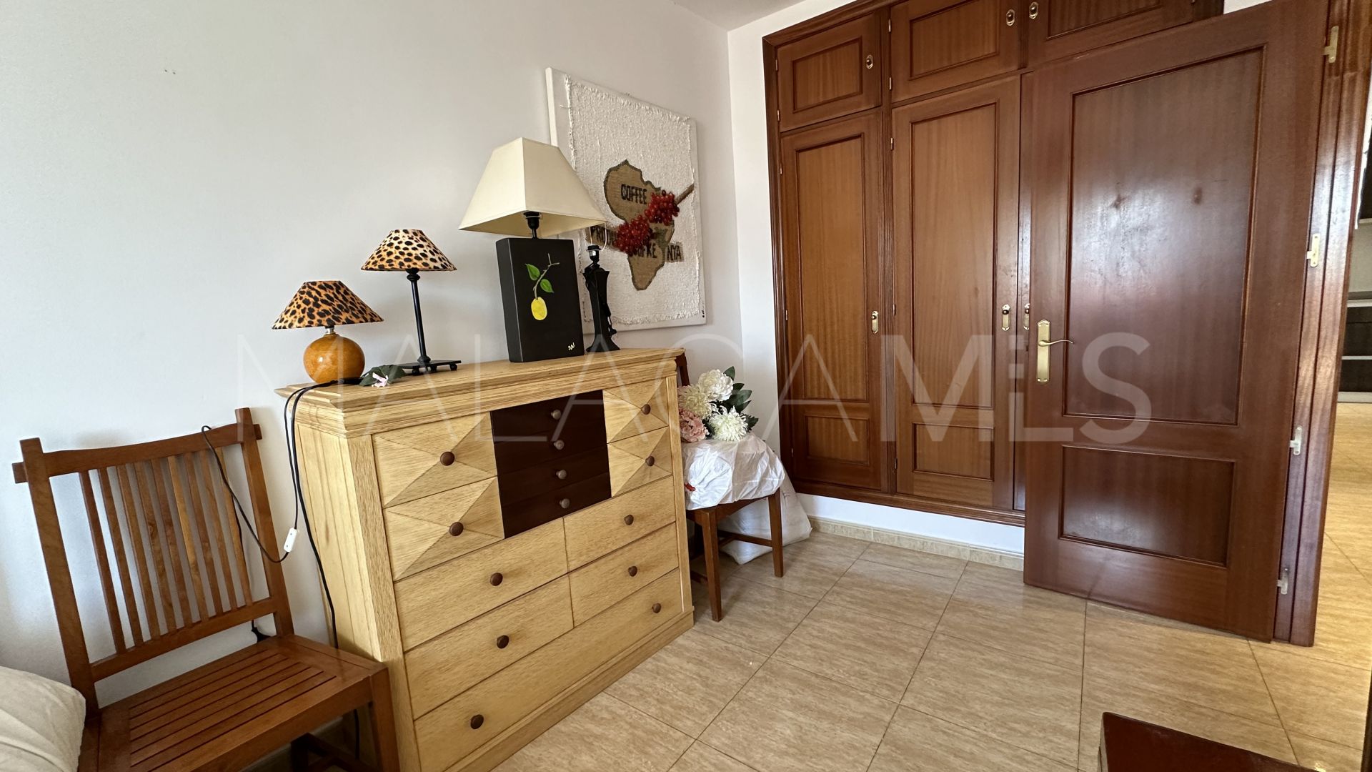 Buy atico in San Pedro de Alcantara with 3 bedrooms