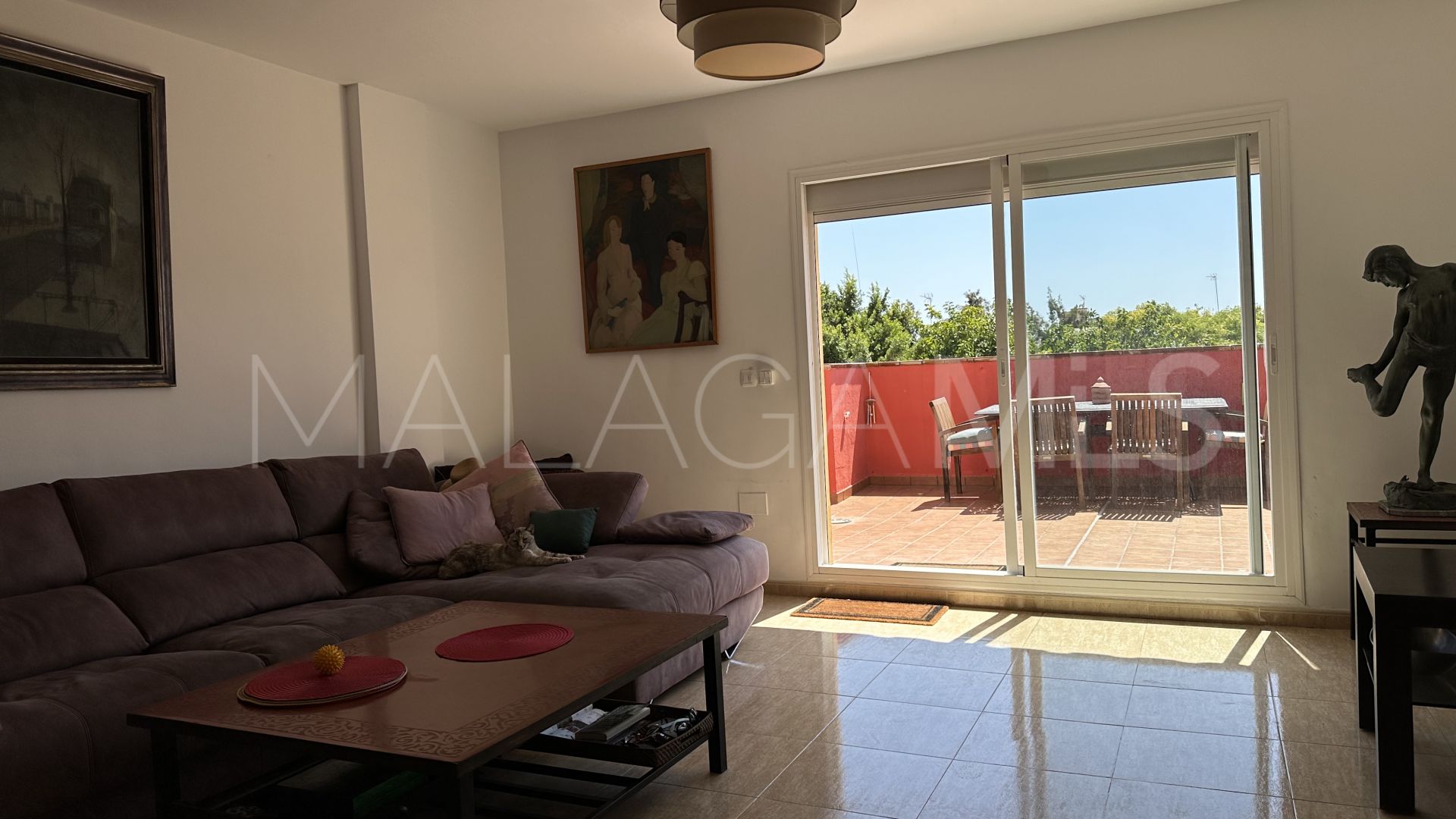 Buy atico in San Pedro de Alcantara with 3 bedrooms