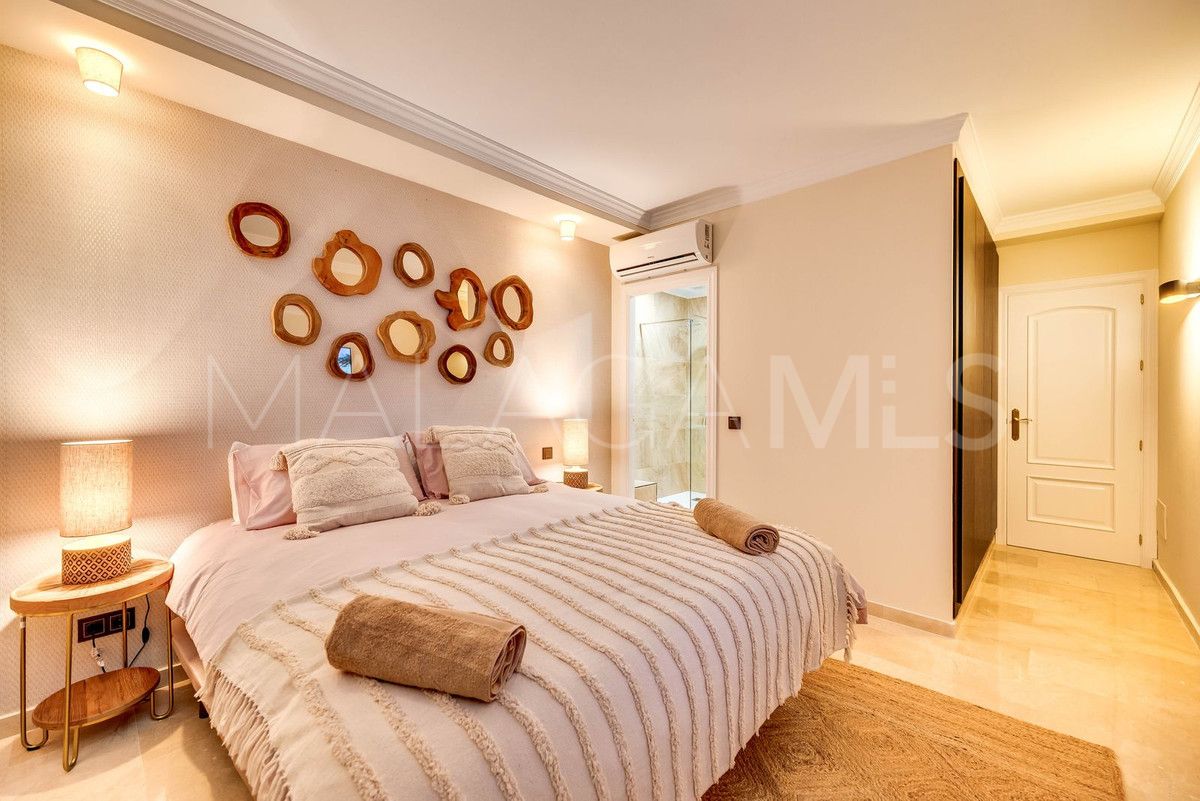 Erdgeschosswohnung for sale in Elviria