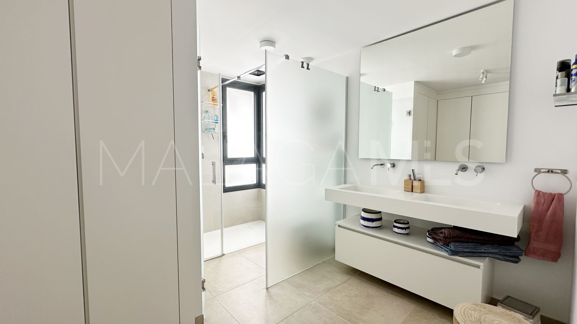 Buy apartamento de 3 bedrooms in El Campanario Hills