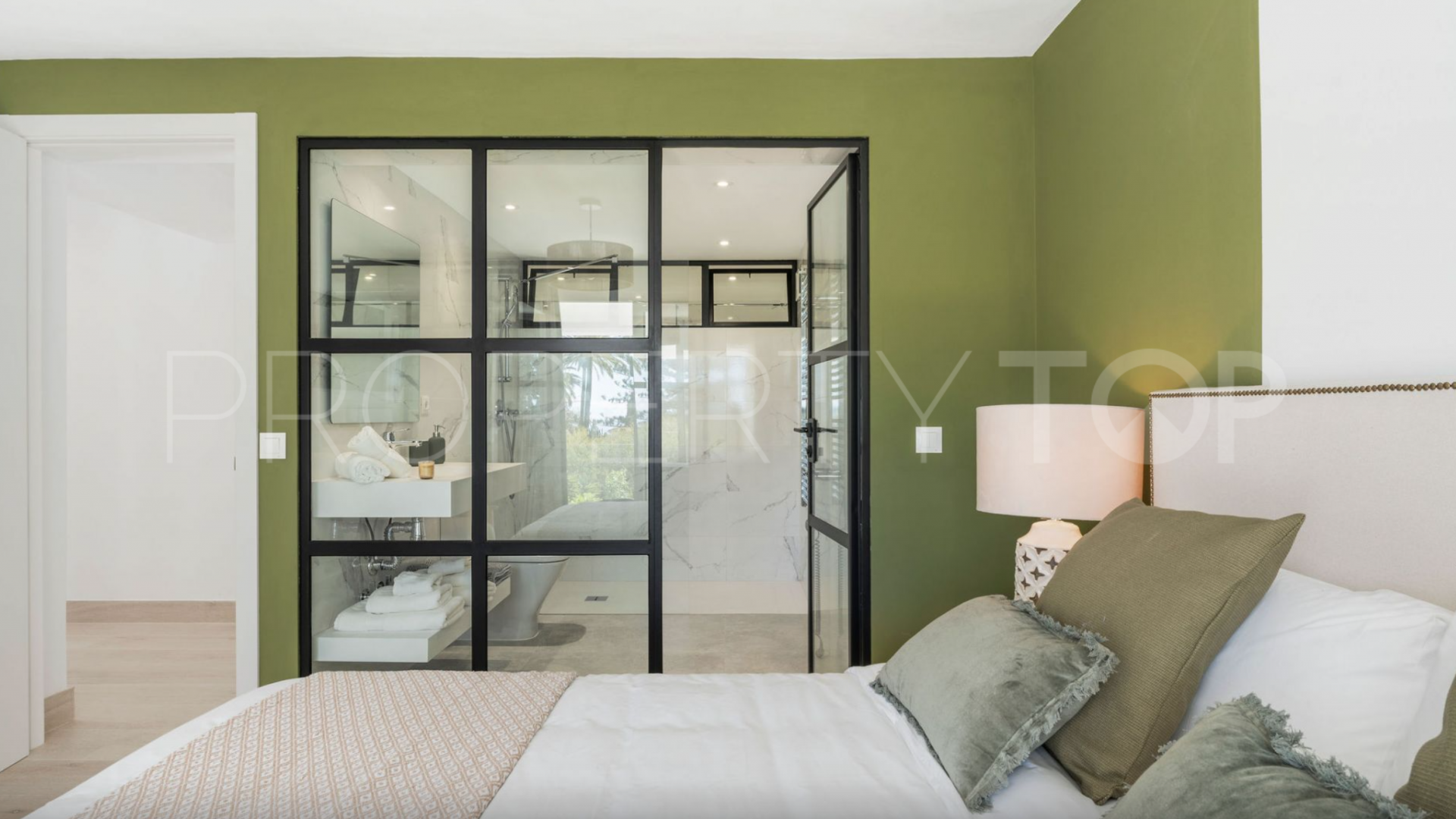 Villa de 5 dormitorios en venta en El Rosario