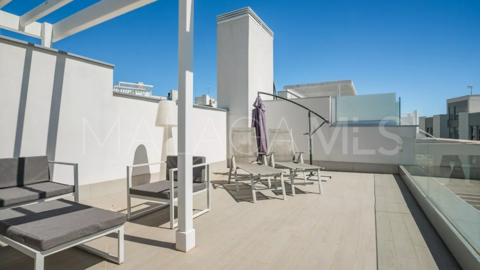 Duplex penthouse for sale in Estepona Est