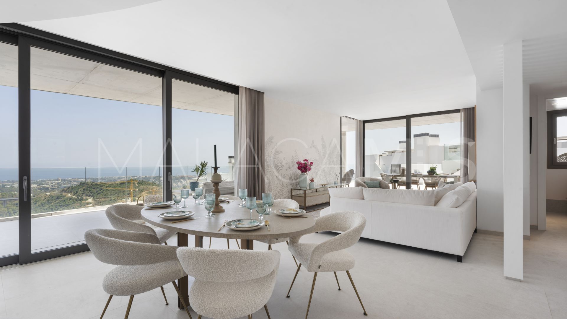 Ático de 4 bedrooms for sale in Benahavis