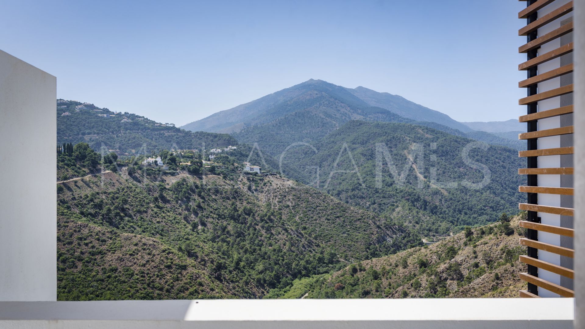 Ático de 4 bedrooms for sale in Benahavis