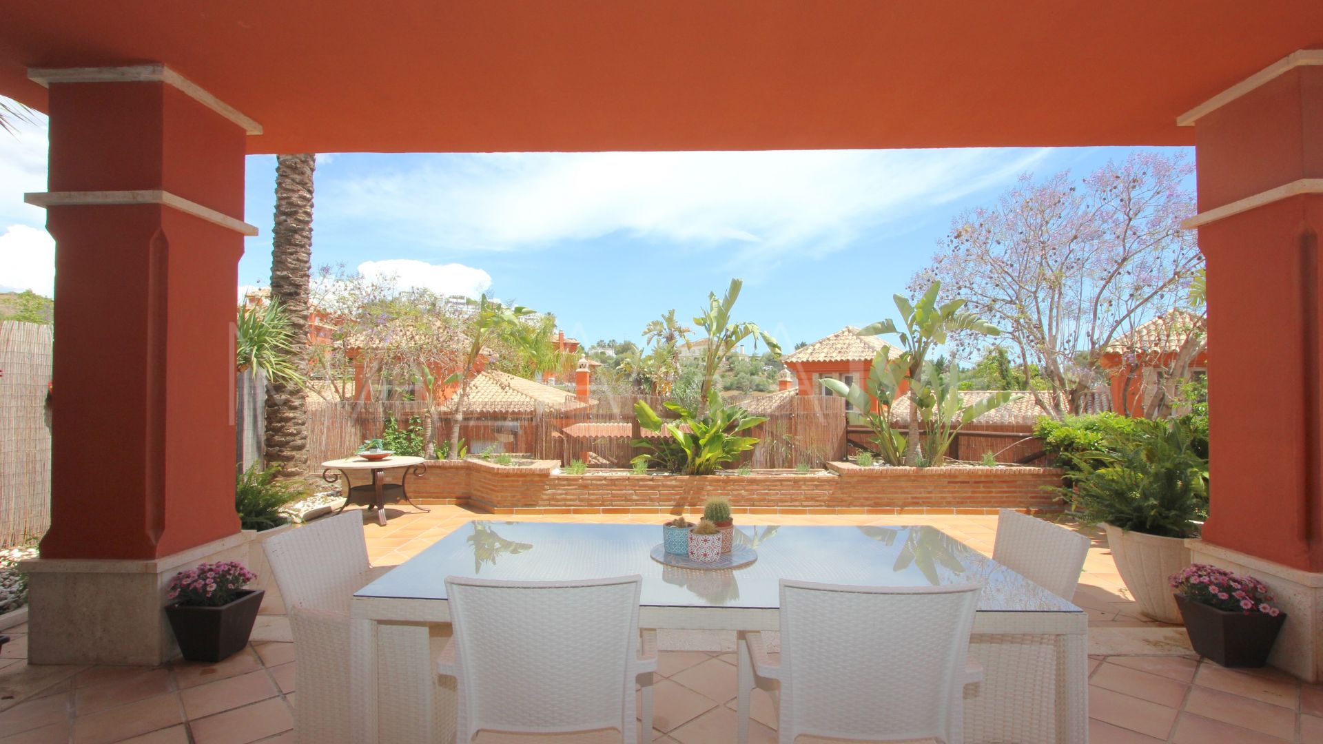 Villa for sale in Santa Clara