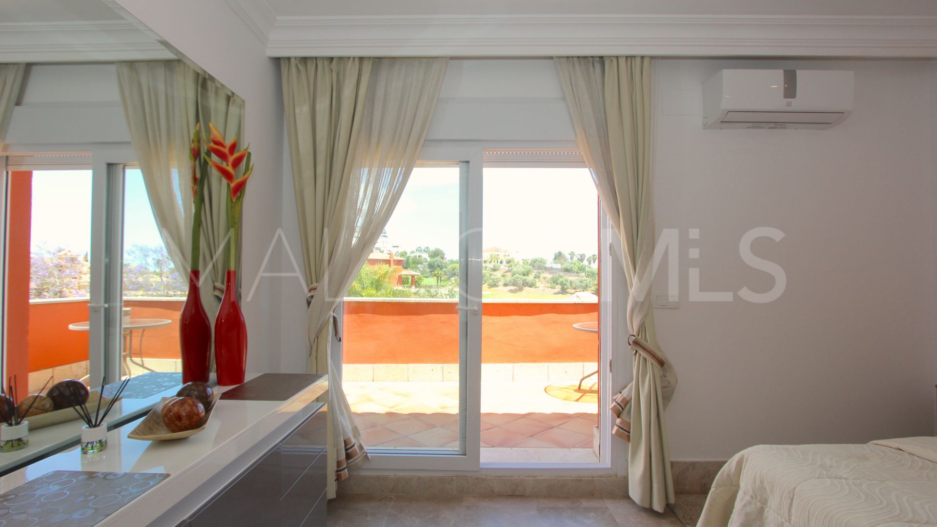 Villa for sale in Santa Clara