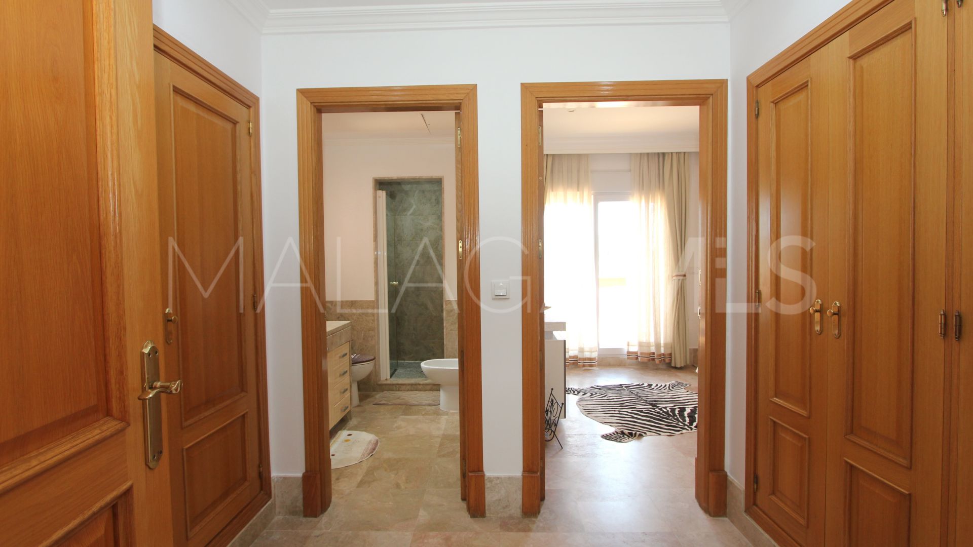 Villa for sale in Santa Clara
