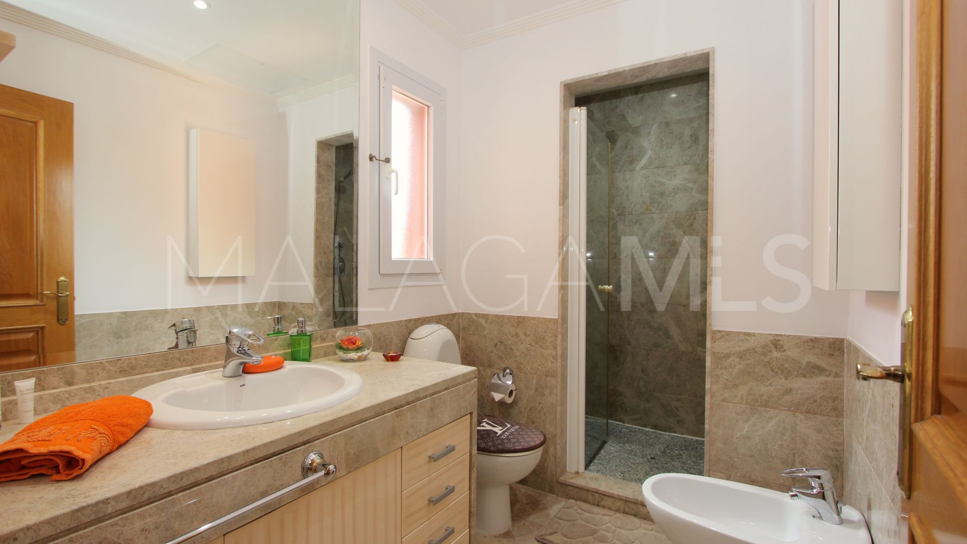 Villa for sale in Santa Clara