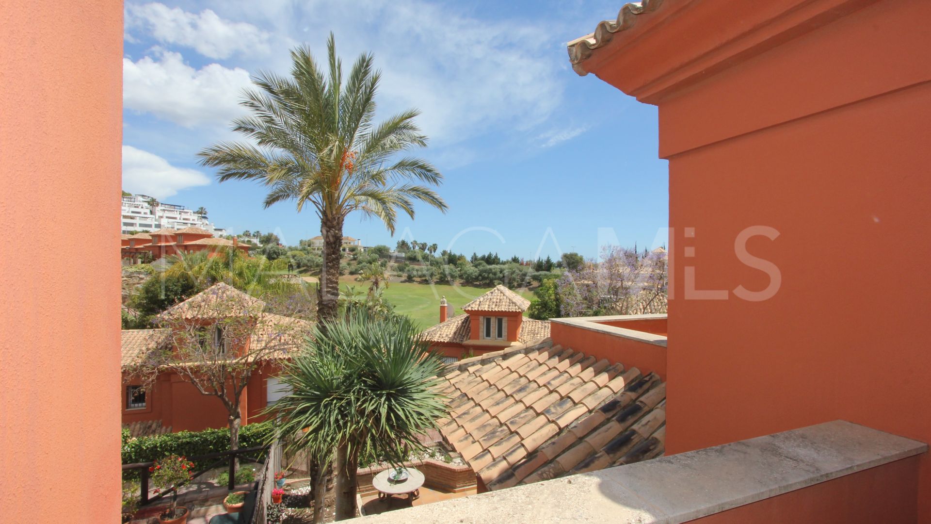 Villa for sale in Santa Clara