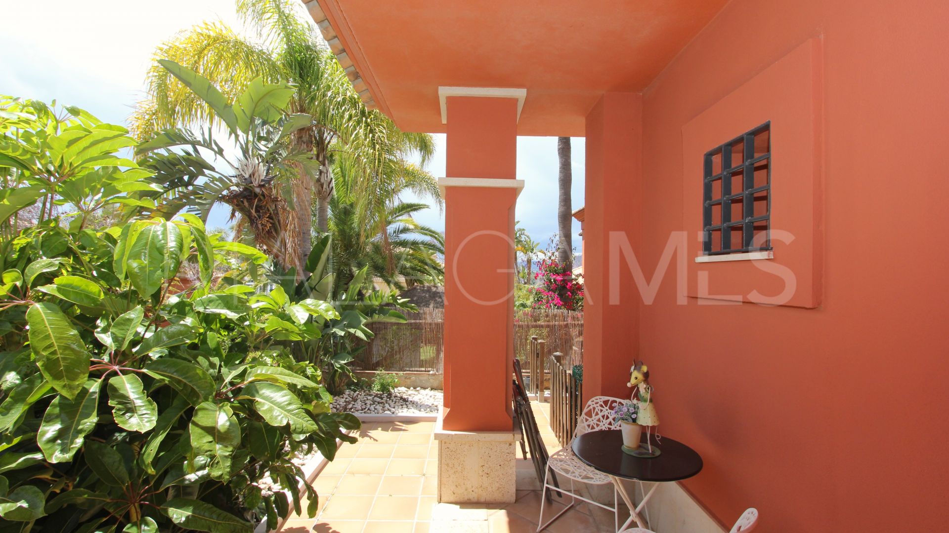 Villa for sale in Santa Clara