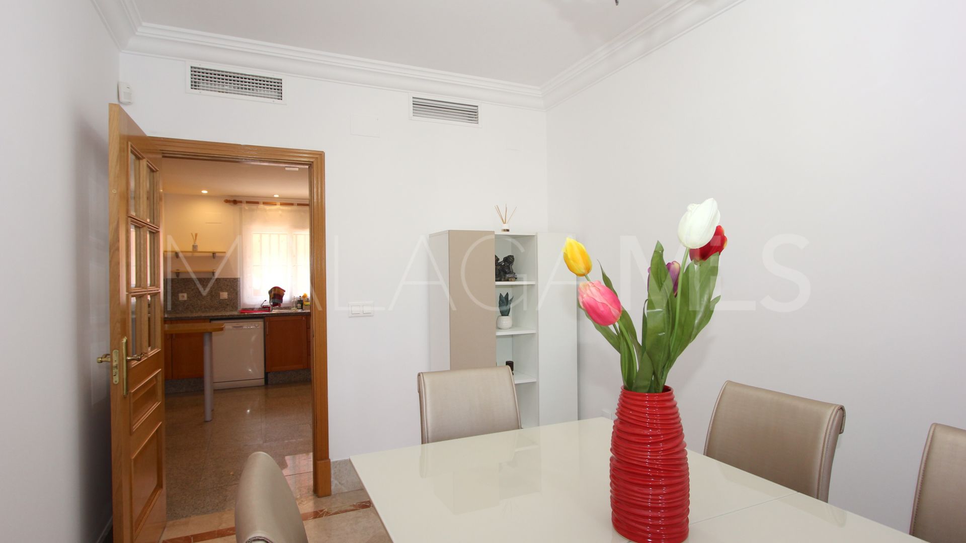 Villa for sale in Santa Clara