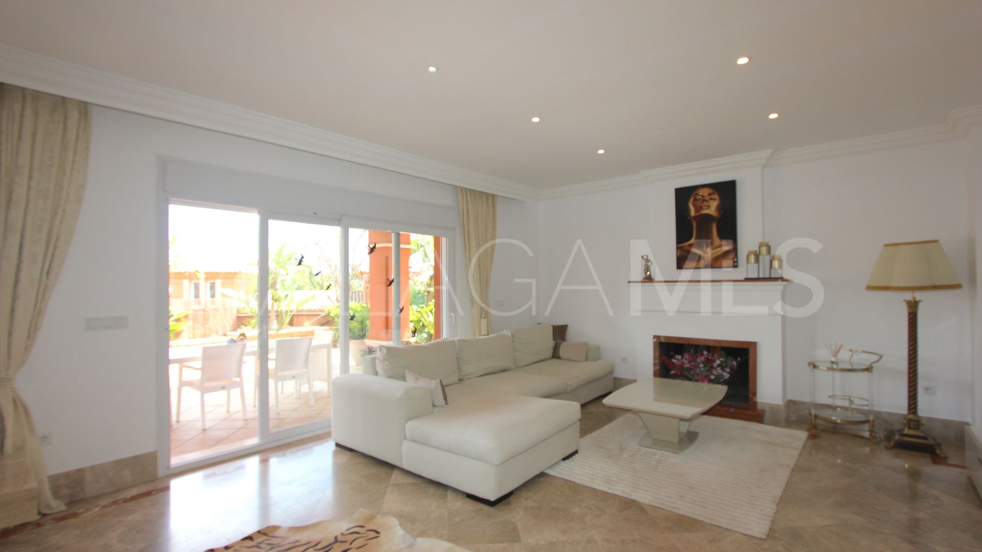 Villa for sale in Santa Clara