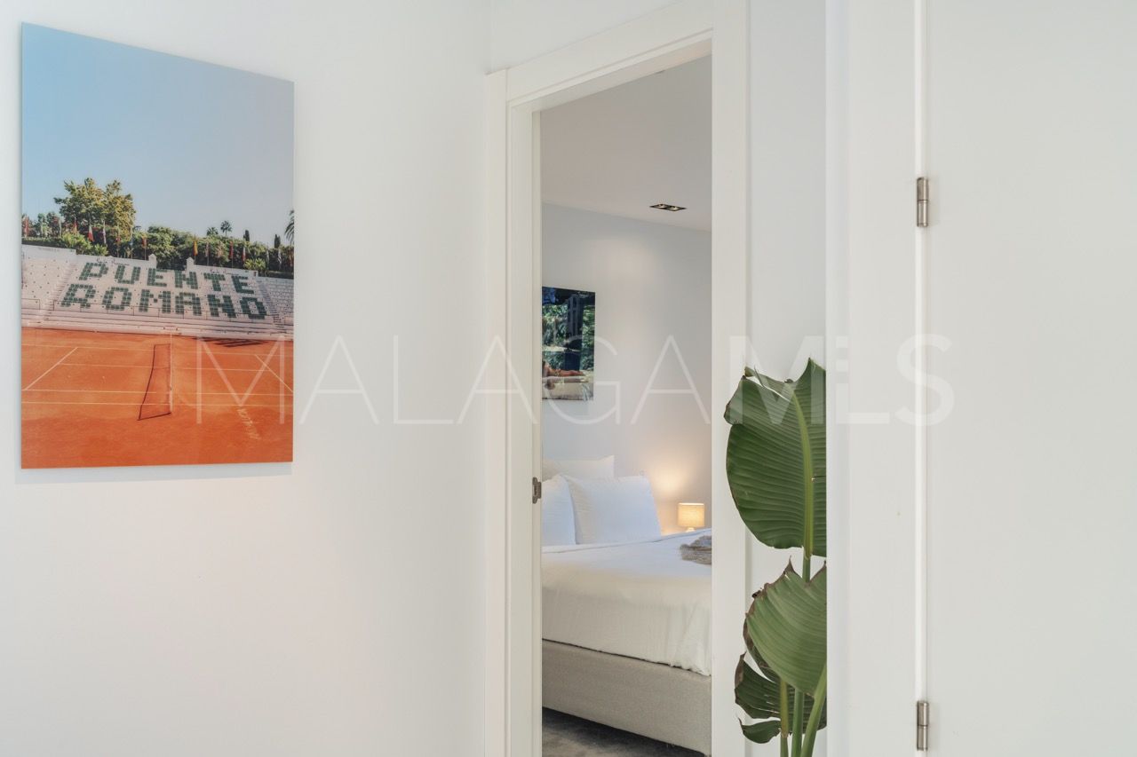 Villa for sale in Las Brisas