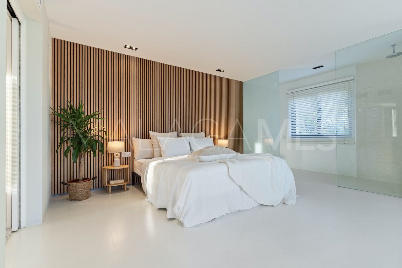 Villa for sale in Las Brisas