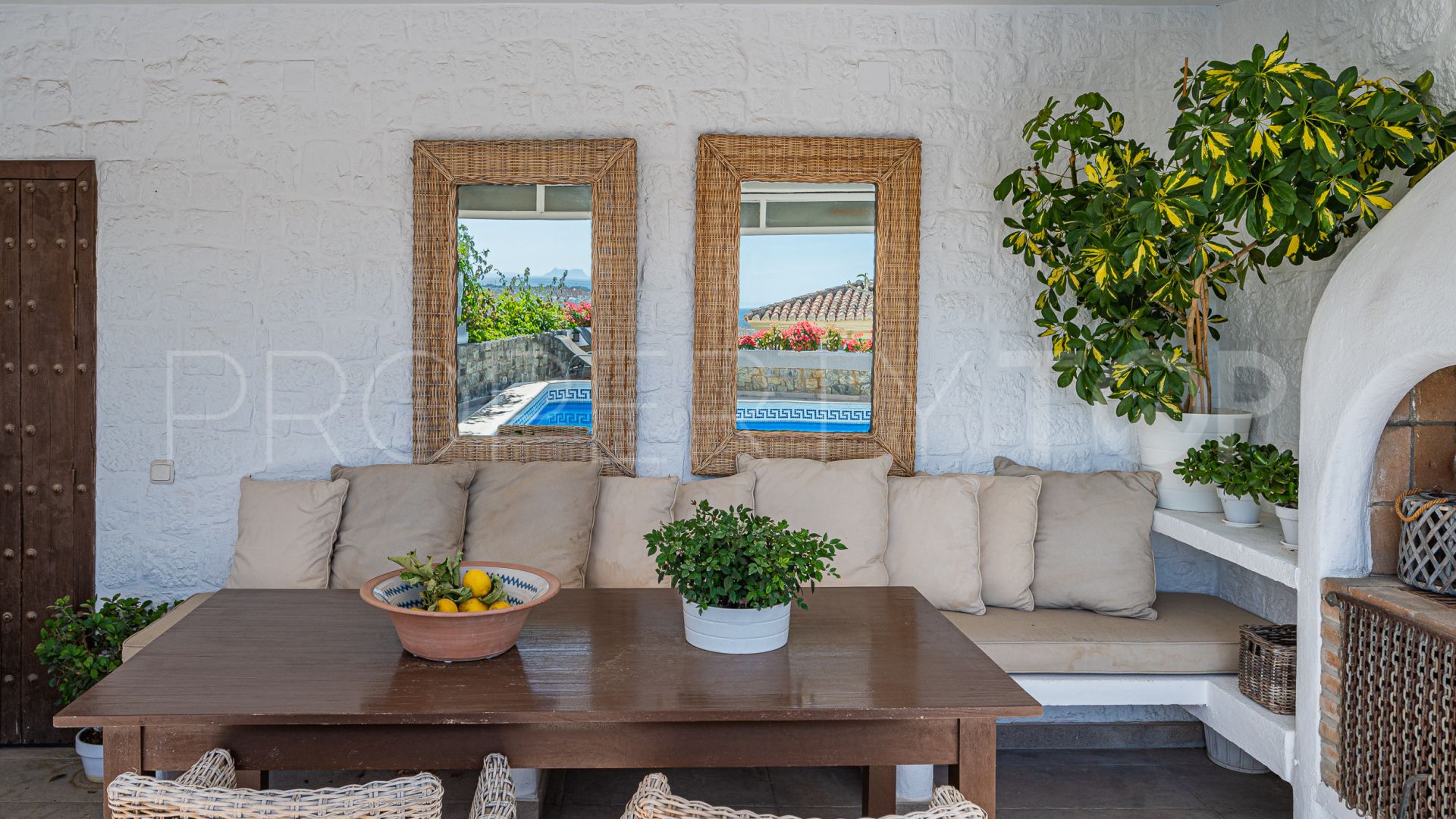 Villa en venta con 3 dormitorios en Nueva Andalucia