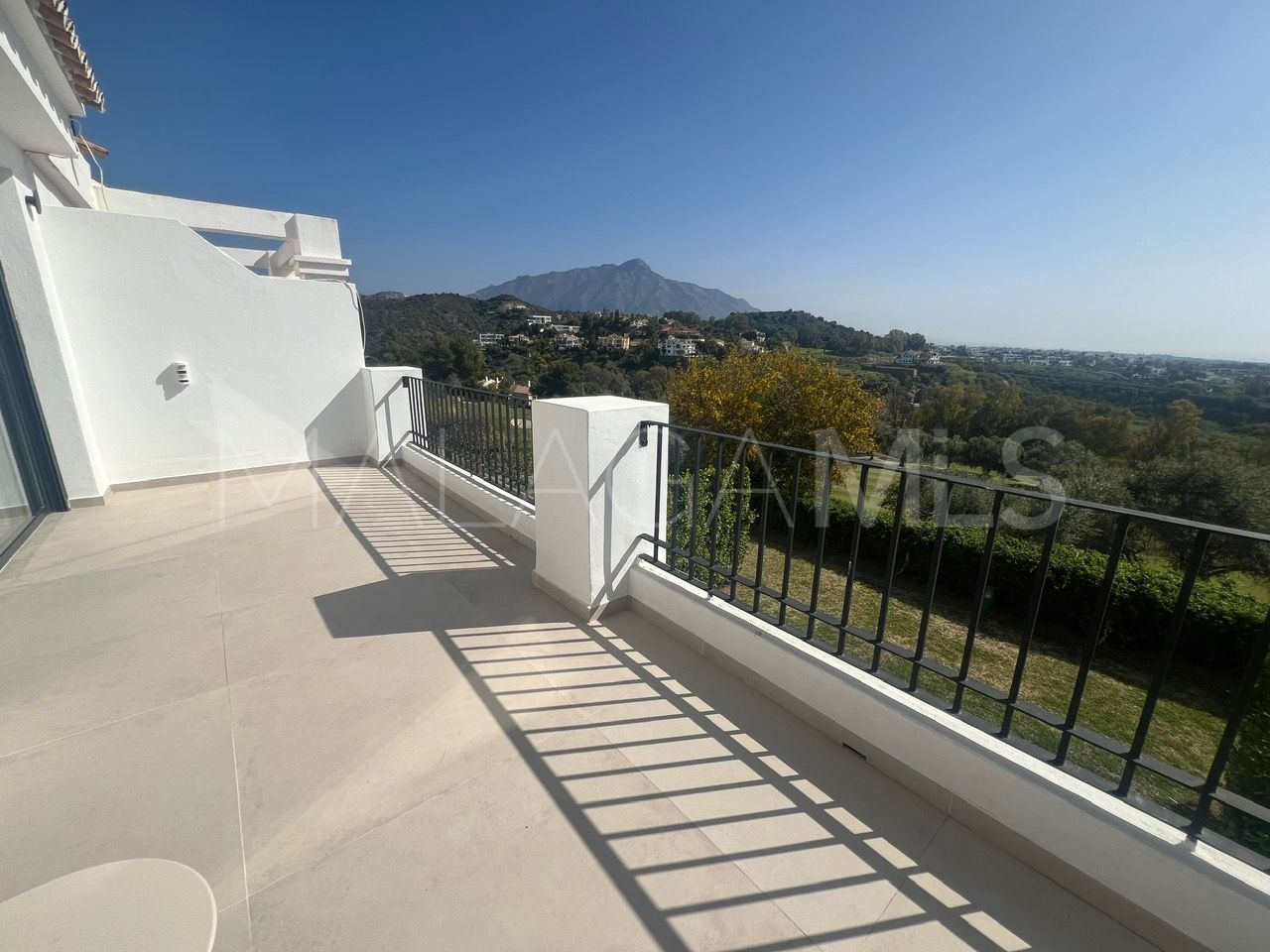 Radhus for sale in El Herrojo