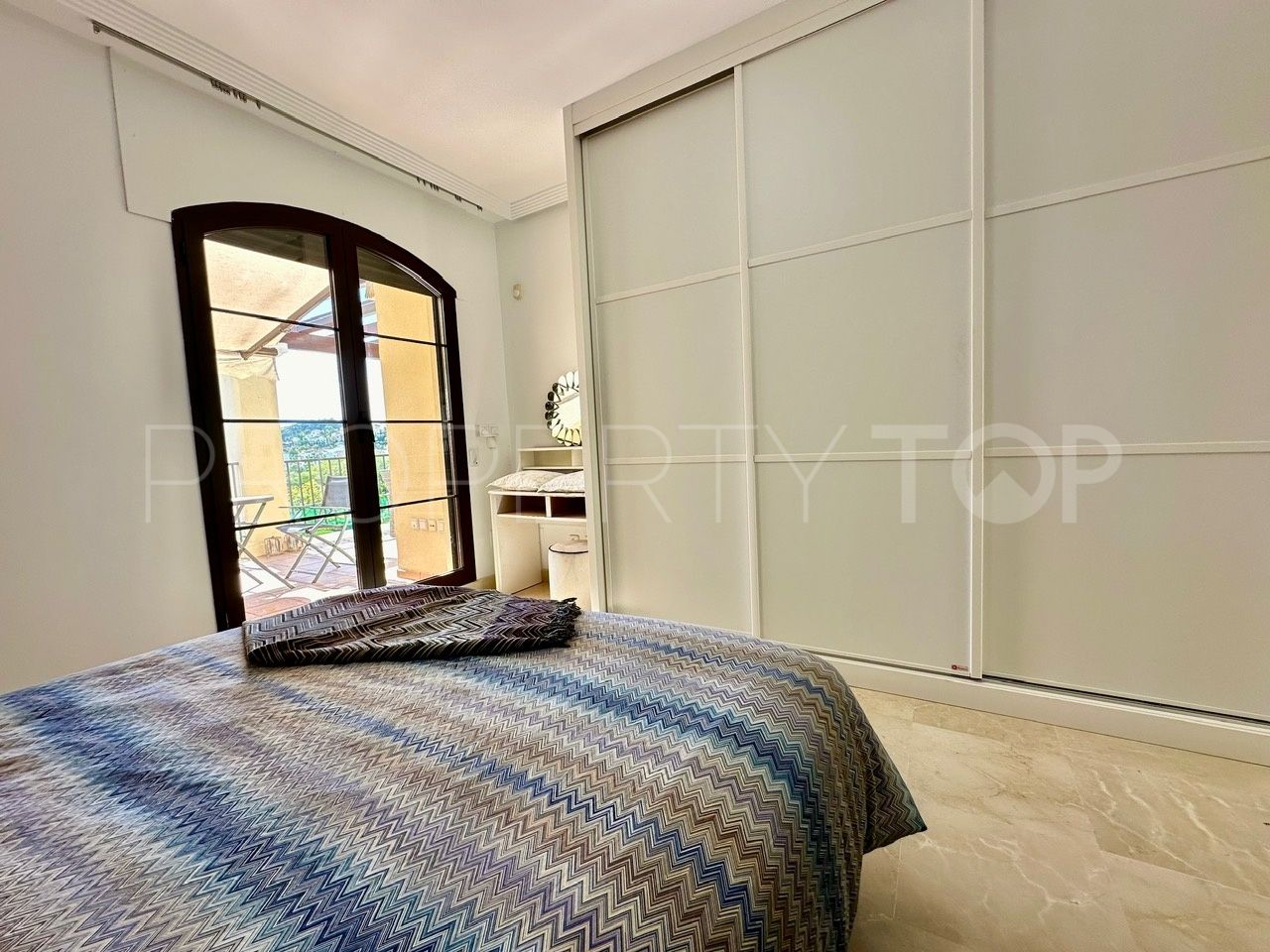 Atico duplex en venta de 2 dormitorios en Las Jacarandas