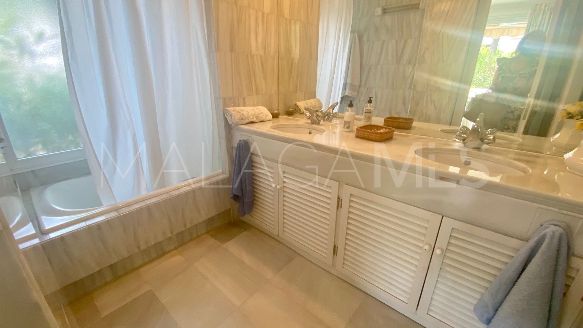 Appartement rez de chaussée for sale in Alcazaba Beach