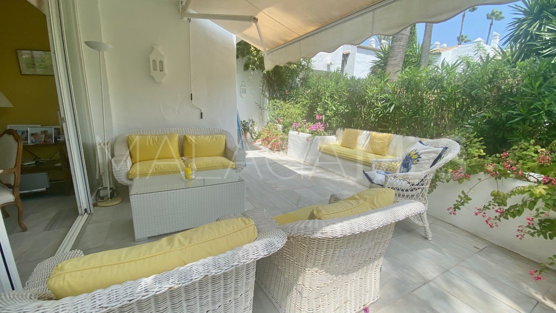 Appartement rez de chaussée for sale in Alcazaba Beach